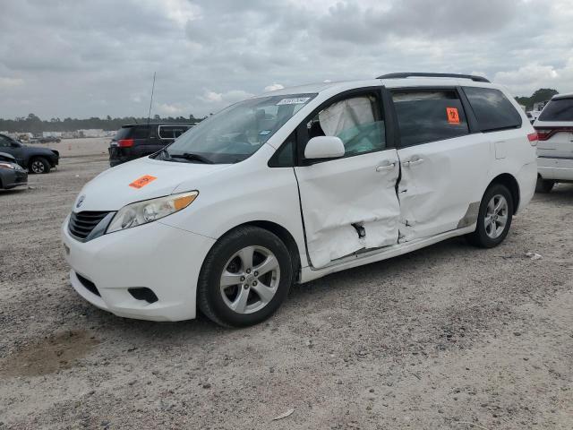 TOYOTA SIENNA LE 2011 with VIN 5TDKK3DCXBS051661 - Photo from auction