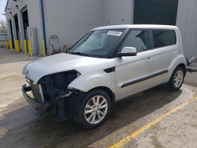 KIA SOUL + 2013 with VIN KNDJT2A6XD7533061 - Photo from auction