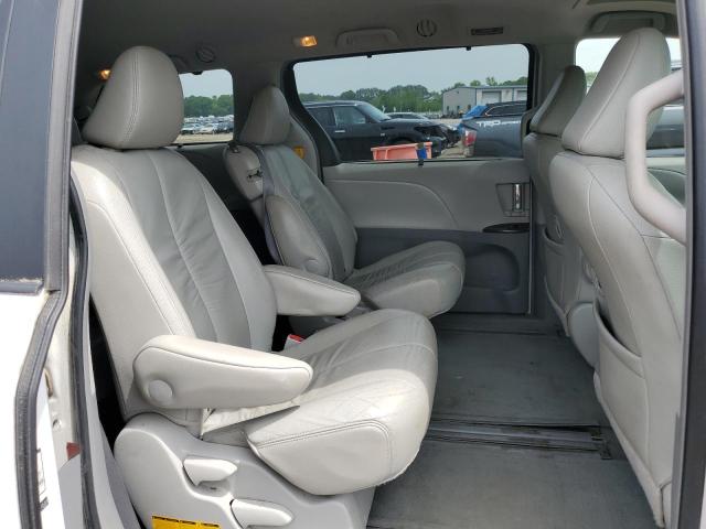 Photo 10 from auction – 2011 TOYOTA SIENNA XLE with VIN 5TDYK3DC0BS005069
