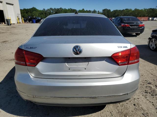 Photo 6 from auction – 2012 VOLKSWAGEN PASSAT SEL with VIN 1VWCN7A36CC043189