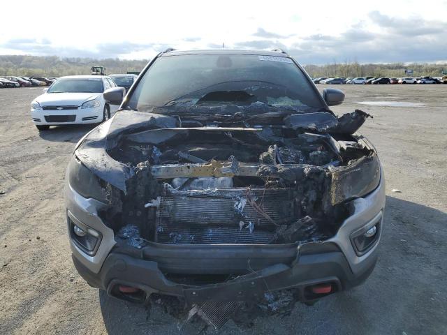 Photo 5 from auction – 2019 JEEP COMPASS TR with VIN 3C4NJDDB4KT709106