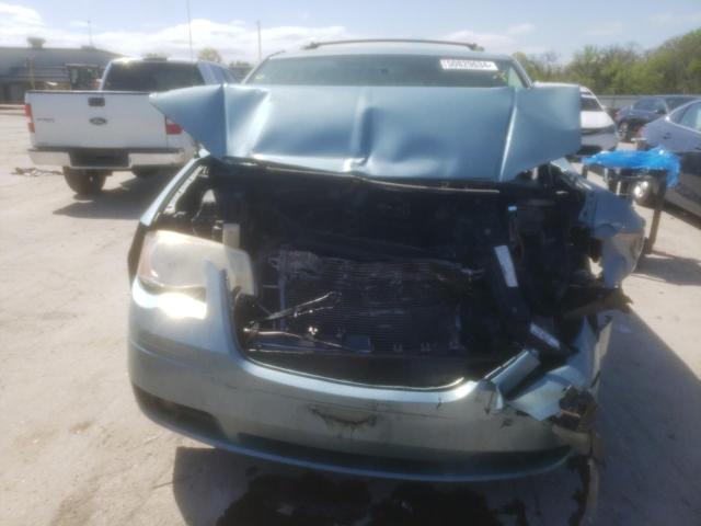 Photo 5 from auction – 2008 CHRYSLER TOWN & COU with VIN 2A8HR54P28R762298