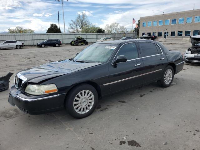 LINCOLN TOWN CAR S 2011 with VIN 2LNBL8CV4BX763886 - Photo from auction