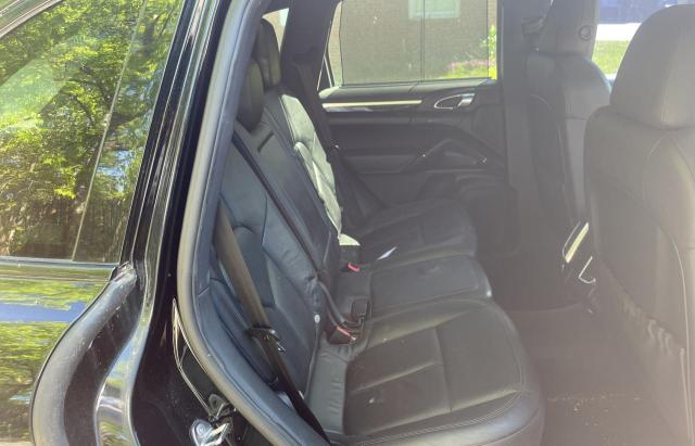 Photo 6 from auction – 2011 PORSCHE CAYENNE with VIN WP1AA2A21BLA04927