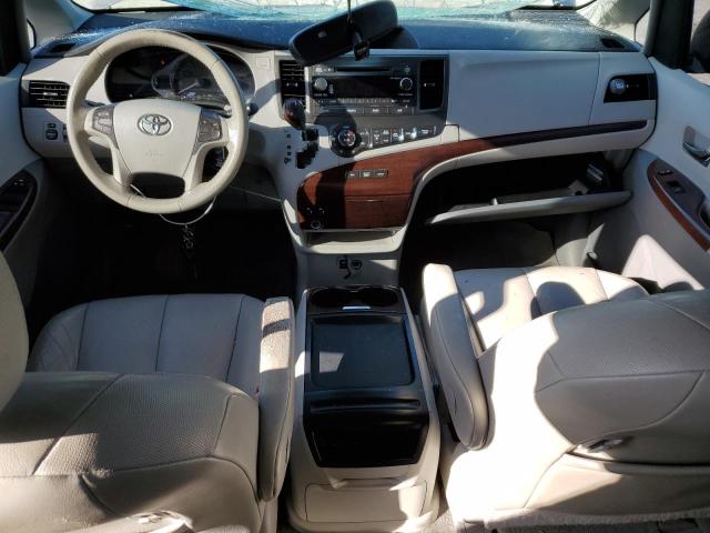 Photo 8 from auction – 2011 TOYOTA SIENNA XLE with VIN 5TDYK3DC6BS022247