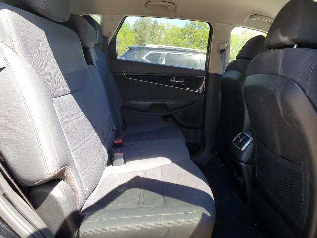 Photo 11 from auction – 2018 KIA SORENTO LX with VIN 5XYPG4A35JG351105