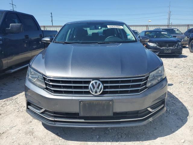Photo 5 from auction – 2016 VOLKSWAGEN PASSAT S with VIN 1VWAT7A32GC049574
