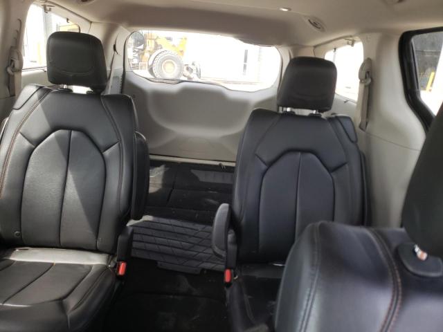 Photo 10 from auction – 2017 CHRYSLER PACIFICA T with VIN 2C4RC1BG5HR719986