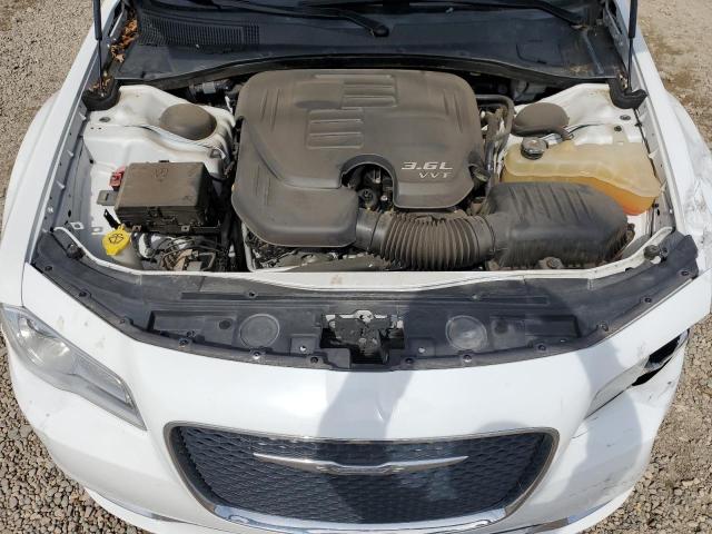Photo 11 from auction – 2015 CHRYSLER 300 LIMITE with VIN 2C3CCAAG7FH931352