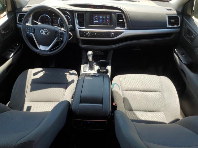 Photo 8 from auction – 2019 TOYOTA HIGHLANDER with VIN 5TDBZRFH3KS723907