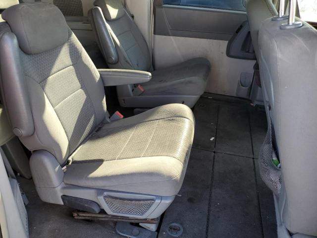 Photo 11 from auction – 2010 CHRYSLER TOWN & COU with VIN 2A4RR5D12AR412760