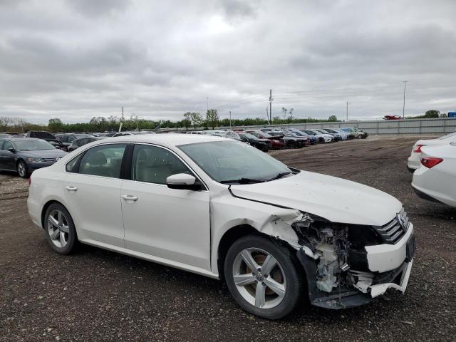 Photo 4 from auction – 2015 VOLKSWAGEN PASSAT S with VIN 1VWAS7A36FC079081