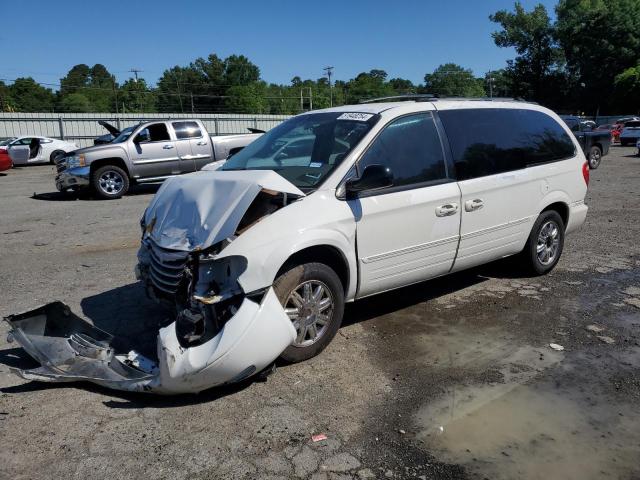 CHRYSLER TOWN & COU 2005 with VIN 2C8GP64L55R455021 - Photo from auction