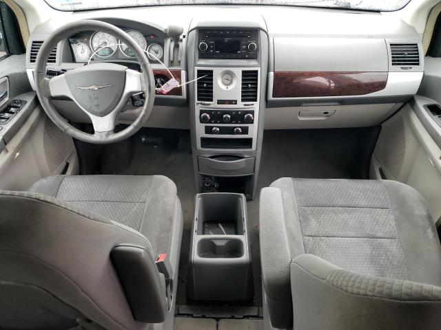 Photo 8 from auction – 2010 CHRYSLER TOWN & COU with VIN 2A4RR5D14AR249206