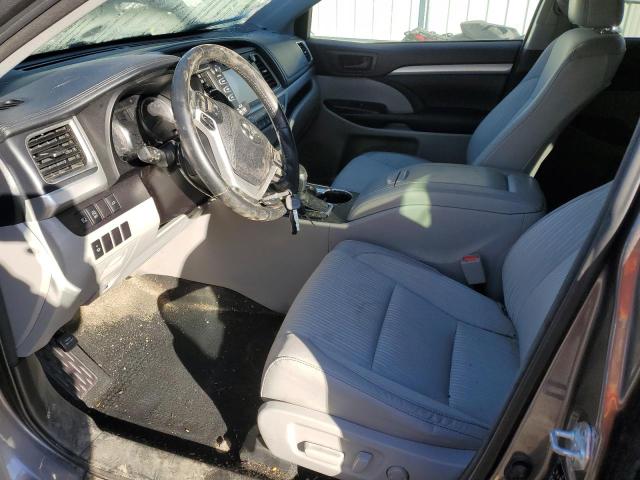 Photo 7 from auction – 2017 TOYOTA HIGHLANDER with VIN 5TDBZRFH5HS381272