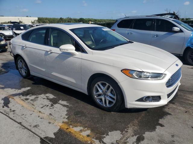 Photo 4 from auction – 2014 FORD FUSION SE with VIN 3FA6P0HD1ER167834