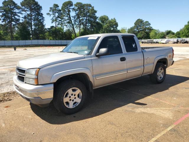 CHEVROLET SILVERADO 2006 with VIN 1GCEK19B76Z180575 - Photo from auction