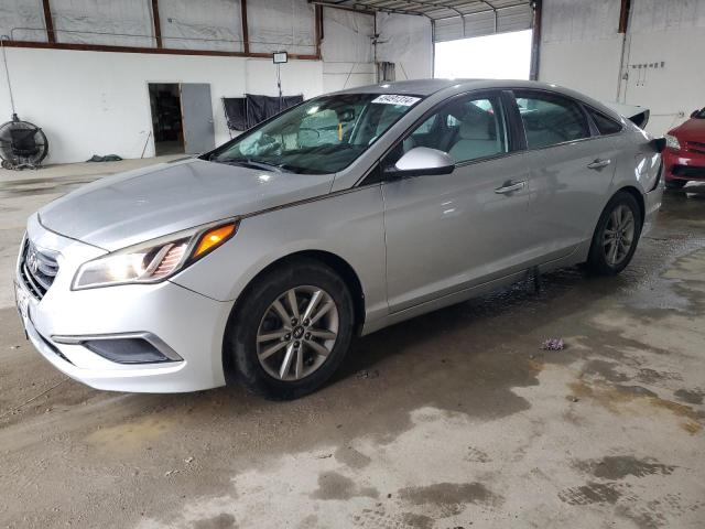 HYUNDAI SONATA SE 2016 with VIN 5NPE24AF1GH332939 - Photo from auction