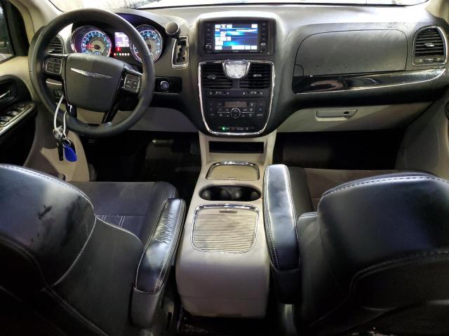 Photo 8 from auction – 2016 CHRYSLER TOWN & COU with VIN 2C4RC1JG3GR121850
