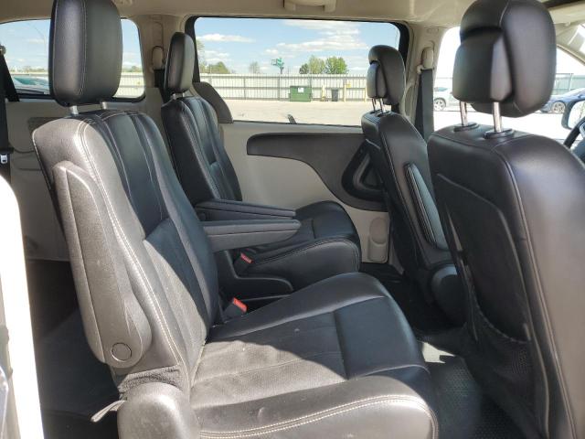 Photo 10 from auction – 2012 CHRYSLER TOWN & COU with VIN 2C4RC1BG3CR297600
