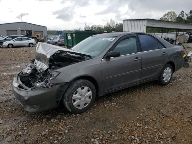 TOYOTA CAMRY LE 2005 with VIN 4T1BE32K95U991785 - Photo from auction