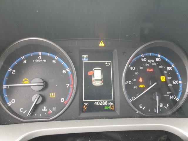 Photo 9 from auction – 2018 TOYOTA RAV4 ADVEN with VIN 2T3RFREV4JW804197