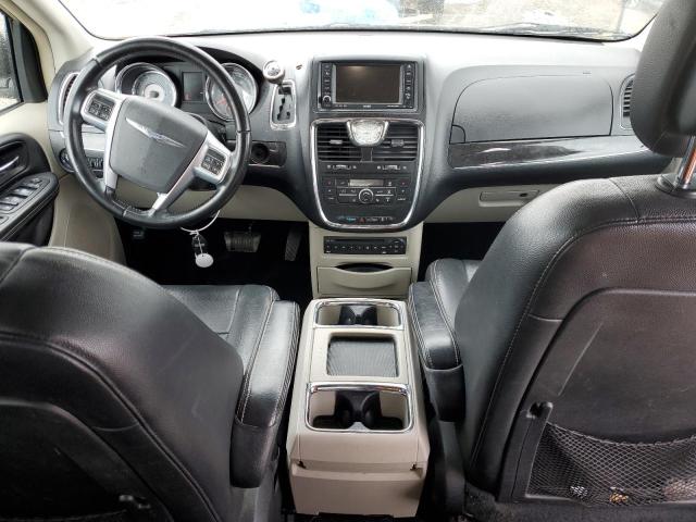Photo 8 from auction – 2011 CHRYSLER TOWN & COU with VIN 2A4RR8DGXBR616942