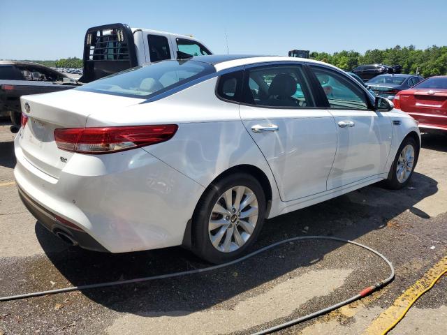 Photo 3 from auction – 2016 KIA OPTIMA EX with VIN 5XXGU4L38GG068071