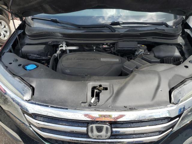 Photo 12 from auction – 2017 HONDA PILOT TOUR with VIN 5FNYF6H93HB031358