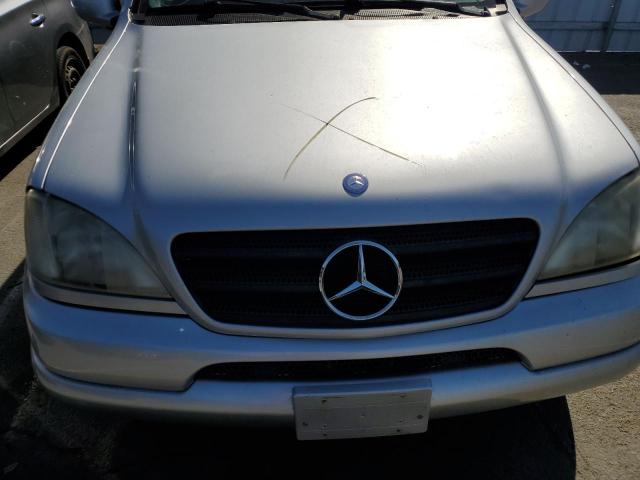 Photo 11 from auction – 2001 MERCEDES-BENZ ML 320 with VIN 4JGAB54E21A280979