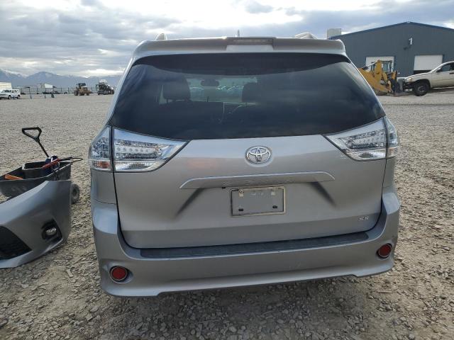 Photo 6 from auction – 2018 TOYOTA SIENNA SE with VIN 5TDXZ3DC7JS912374