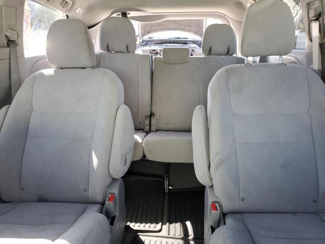 Photo 10 from auction – 2018 TOYOTA SIENNA L with VIN 5TDZZ3DC6JS938120