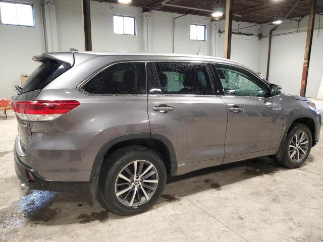 Photo 3 from auction – 2018 TOYOTA HIGHLANDER with VIN 5TDJGRFH5JS043362