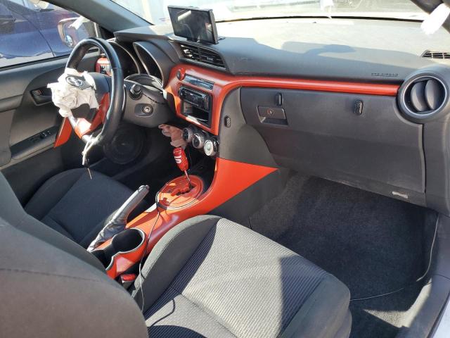 Photo 8 from auction – 2013 TOYOTA SCION TC with VIN JTKJF5C72D3061596
