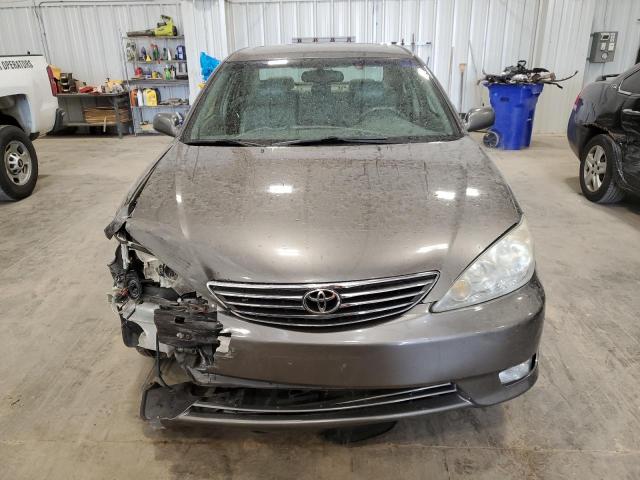 Photo 5 from auction – 2005 TOYOTA CAMRY LE with VIN 4T1BE30K75U971859