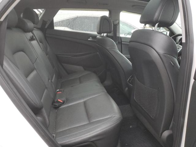 Photo 11 from auction – 2017 HYUNDAI TUCSON LIM with VIN KM8J3CA41HU441893