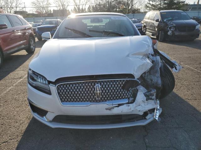 Photo 5 from auction – 2017 LINCOLN MKZ RESERV with VIN 3LN6L5F98HR627279