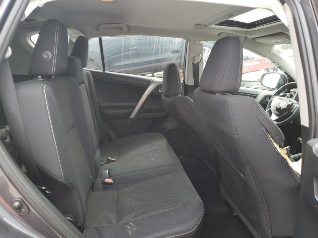 Photo 10 from auction – 2017 TOYOTA RAV4 XLE with VIN 2T3RFREV8HW661670