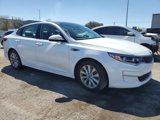 Photo 4 from auction – 2017 KIA OPTIMA EX with VIN 5XXGU4L30HG150930