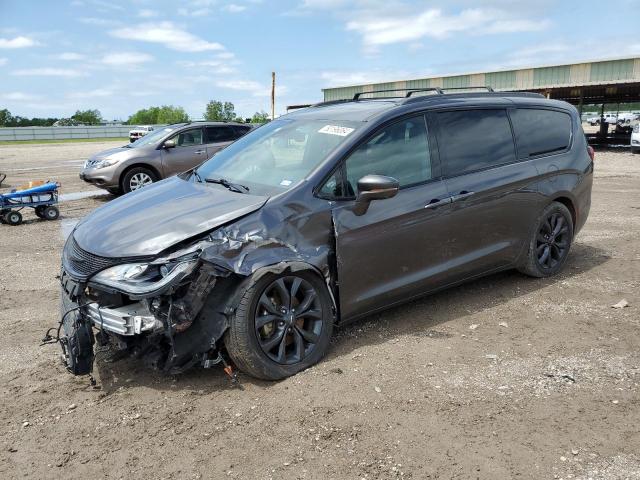 CHRYSLER PACIFICA L 2019 with VIN 2C4RC1GG9KR702799 - Photo from auction