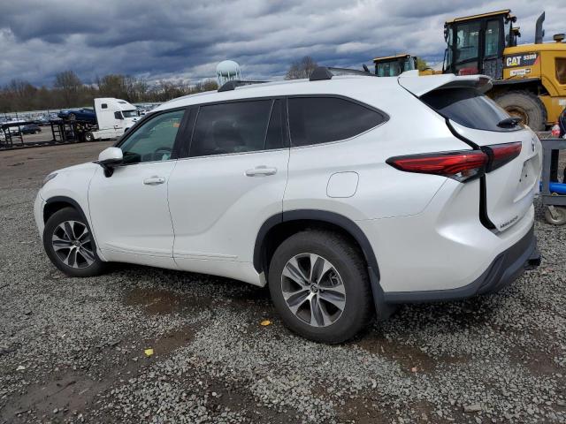Photo 2 from auction – 2022 TOYOTA HIGHLANDER with VIN 5TDGZRBH6NS579091