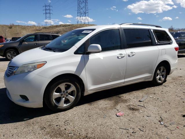 TOYOTA SIENNA LE 2015 with VIN 5TDKK3DC4FS605105 - Photo from auction