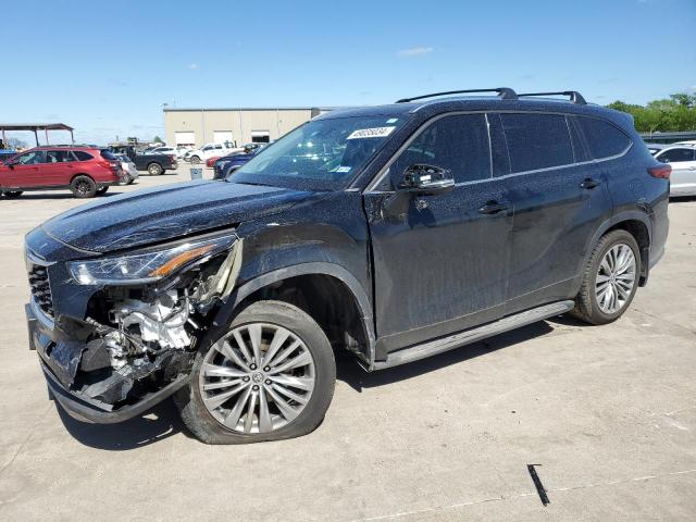 TOYOTA HIGHLANDER 2022 with VIN 5TDFZRBH6NS184680 - Photo from auction