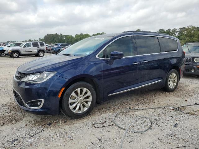 CHRYSLER PACIFICA T 2017 with VIN 2C4RC1BG1HR729317 - Photo from auction