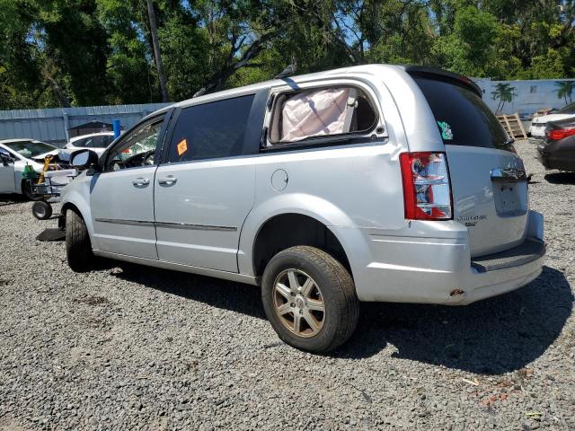 Photo 2 from auction – 2010 CHRYSLER TOWN & COU with VIN 2A4RR5D1XAR306685