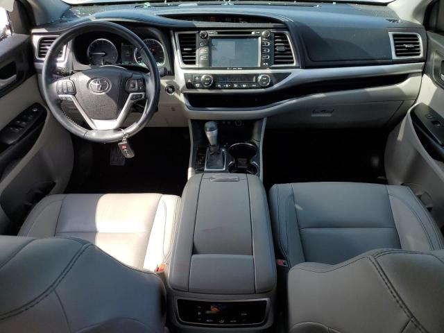 Photo 8 from auction – 2018 TOYOTA HIGHLANDER with VIN 5TDKZRFH9JS276918
