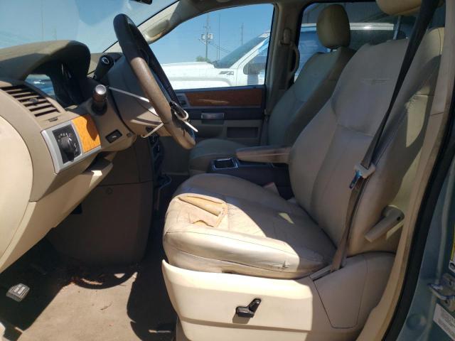 Photo 7 from auction – 2010 CHRYSLER TOWN & COU with VIN 2A4RR6DX8AR152911