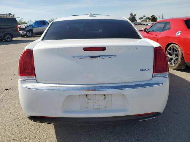 Photo 6 from auction – 2019 CHRYSLER 300 LIMITE with VIN 2C3CCAEG9KH577600