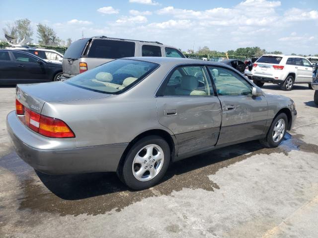 Photo 3 from auction – 1997 LEXUS ES 300 with VIN JT8BF22GXV5010704