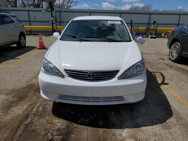 Photo 5 from auction – 2005 TOYOTA CAMRY LE with VIN 4T1BE32K45U590211